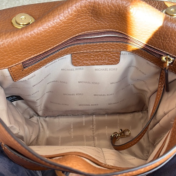 Michael Kors Brown Pebble Leather Satchel Bag with Cross Body Strap - Picture 3 of 8